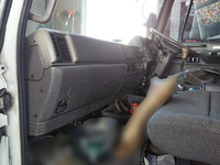 いすゞフォワードユニック3段中型（4t）[写真23]