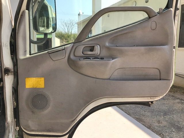 日野デュトロパッカー車（塵芥車）小型（2t・3t）[写真28]