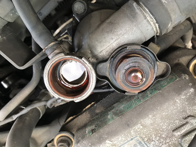 日野レンジャー平ボディ小型（2t・3t）[写真14]