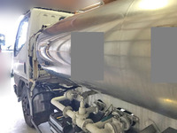 三菱ふそうキャンタータンク車（タンクローリー）小型（2t・3t）[写真02]