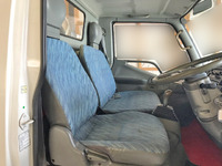 三菱ふそうキャンタータンク車（タンクローリー）小型（2t・3t）[写真30]