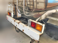 三菱ふそうキャンタータンク車（タンクローリー）小型（2t・3t）[写真05]