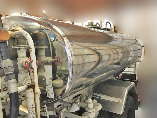 三菱ふそうキャンタータンク車（タンクローリー）小型（2t・3t）[写真06]