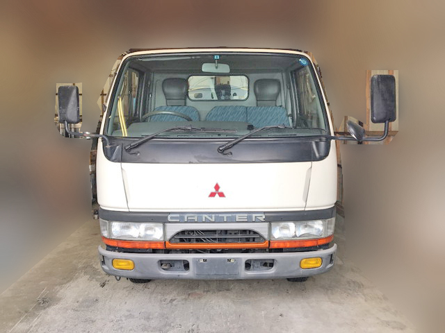 三菱ふそうキャンタータンク車（タンクローリー）小型（2t・3t）[写真08]