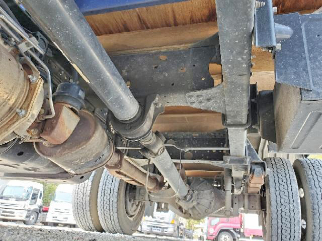 いすゞエルフダブルキャブ（Wキャブ）小型（2t・3t）[写真19]