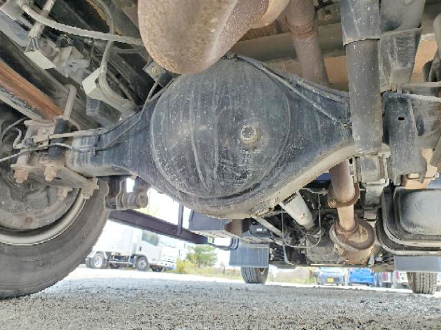 いすゞエルフダブルキャブ（Wキャブ）小型（2t・3t）[写真20]