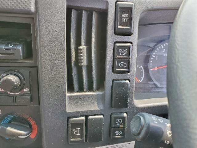 いすゞエルフダブルキャブ（Wキャブ）小型（2t・3t）[写真37]