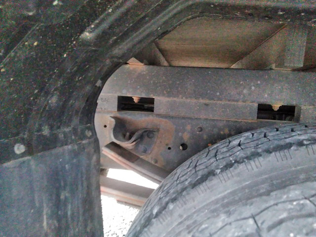 いすゞエルフクレーン4段小型（2t・3t）[写真20]