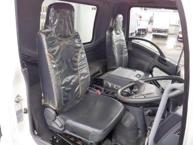 いすゞフォワードダンプ中型（4t）[写真31]