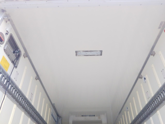 いすゞエルフ冷凍車（冷蔵車）小型（2t・3t）[写真15]