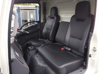 いすゞエルフ冷凍車（冷蔵車）小型（2t・3t）[写真30]