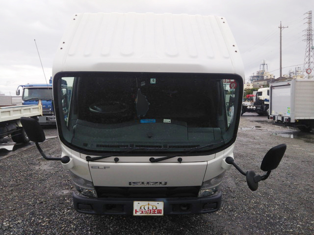 いすゞエルフ冷凍車（冷蔵車）小型（2t・3t）[写真09]