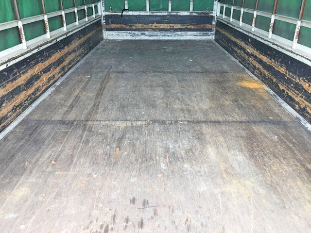 日野デュトロ幌車小型（2t・3t）[写真14]