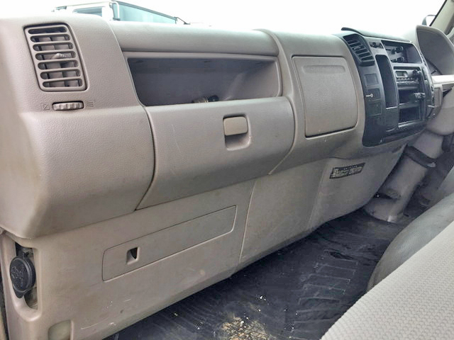 日野デュトロ幌車小型（2t・3t）[写真32]