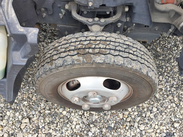 三菱ふそうキャンター平ボディ小型（2t・3t）[写真17]