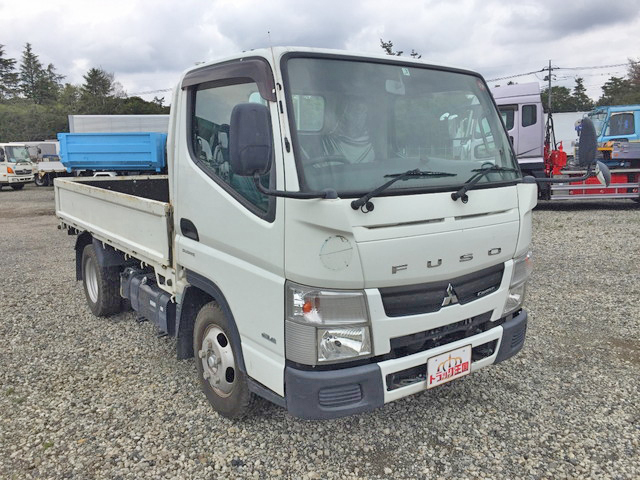 三菱ふそうキャンター平ボディ小型（2t・3t）[写真03]