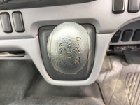 三菱ふそうキャンター平ボディ小型（2t・3t）[写真35]