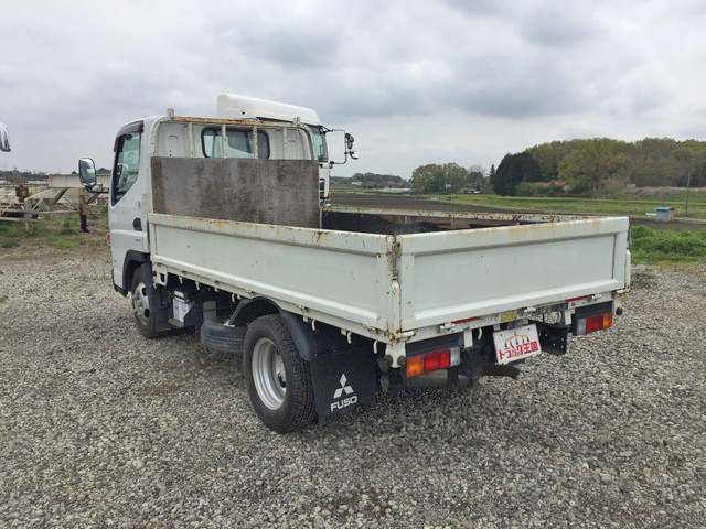 三菱ふそうキャンター平ボディ小型（2t・3t）[写真04]