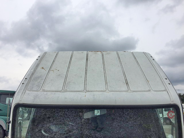 三菱ふそうキャンター平ボディ小型（2t・3t）[写真08]