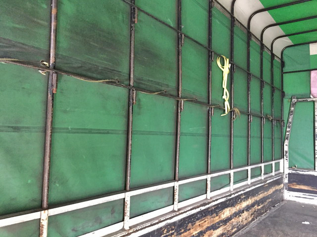 日野デュトロ幌車小型（2t・3t）[写真11]