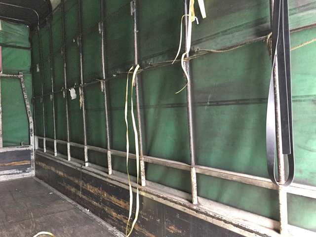 日野デュトロ幌車小型（2t・3t）[写真12]