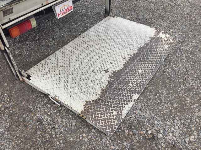 日野デュトロ幌車小型（2t・3t）[写真17]