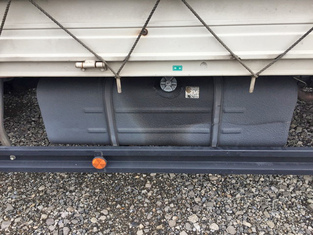 日野デュトロ幌車小型（2t・3t）[写真18]