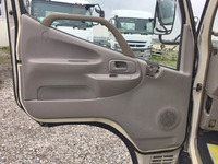 日野デュトロ幌車小型（2t・3t）[写真30]