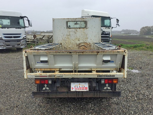 三菱ふそうキャンターダンプ小型（2t・3t）[写真11]