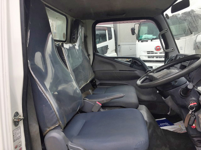 三菱ふそうキャンターダンプ小型（2t・3t）[写真31]