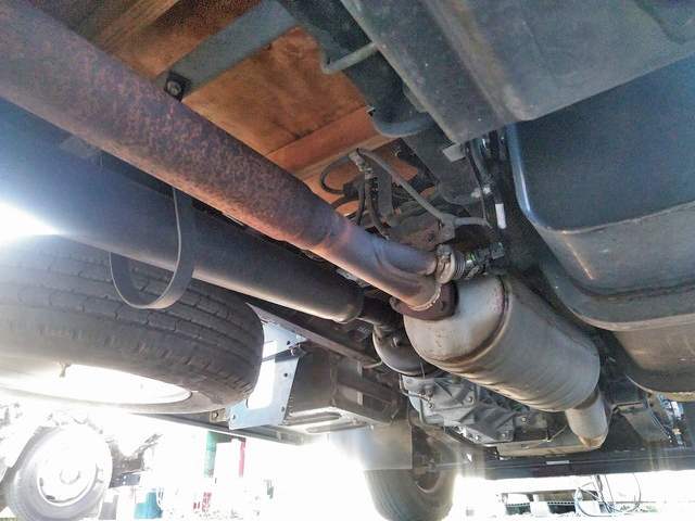 三菱ふそうキャンター平ボディ小型（2t・3t）[写真15]