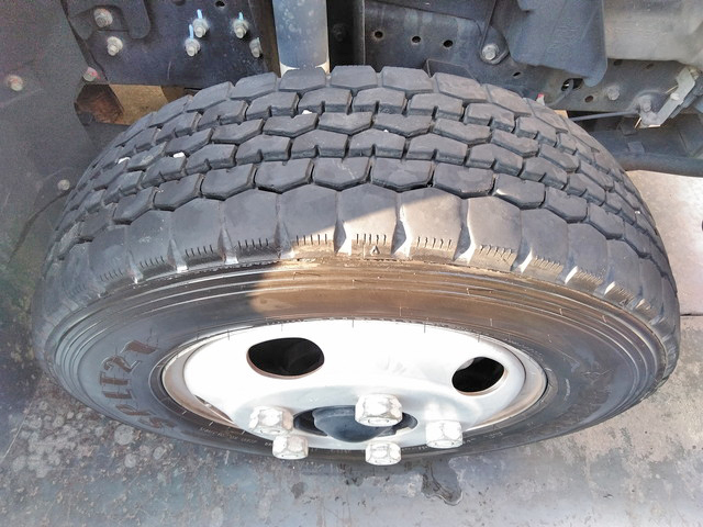 三菱ふそうキャンター平ボディ小型（2t・3t）[写真20]