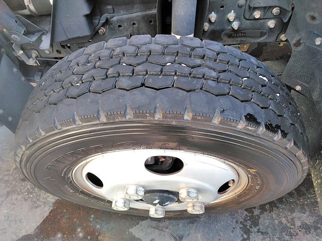 三菱ふそうキャンター平ボディ小型（2t・3t）[写真21]