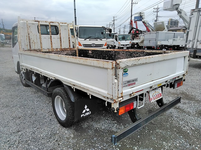三菱ふそうキャンター平ボディ小型（2t・3t）[写真04]