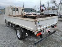 三菱ふそうキャンター平ボディ小型（2t・3t）[写真04]