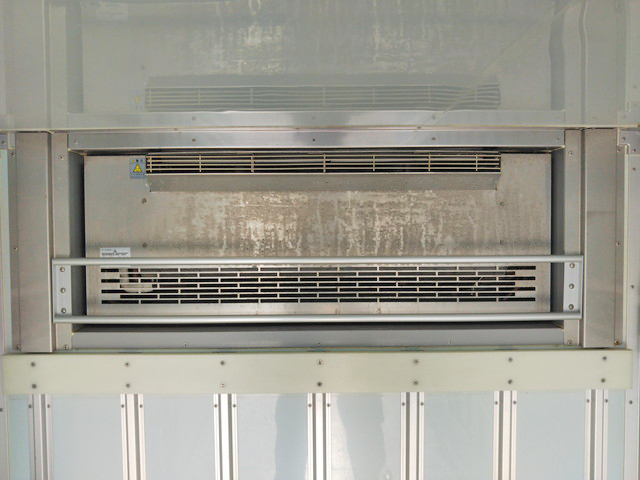 いすゞエルフ冷凍車（冷蔵車）小型（2t・3t）[写真18]