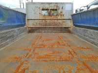 いすゞフォワードダンプ中型（4t）[写真11]