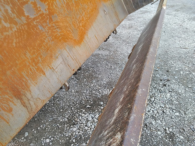 いすゞフォワードダンプ中型（4t）[写真12]