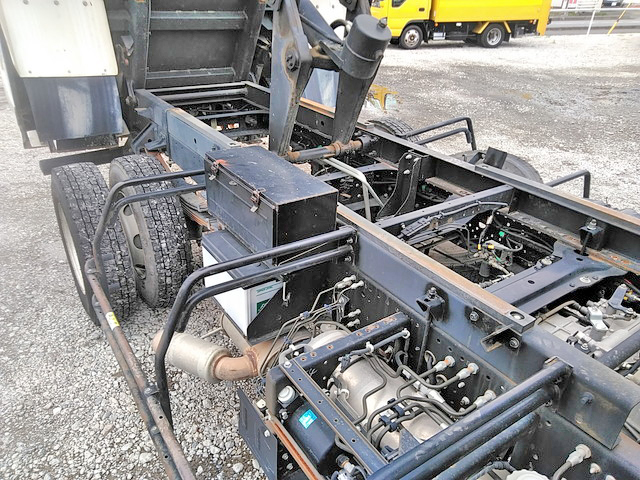 いすゞフォワードダンプ中型（4t）[写真17]