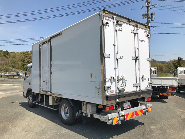 三菱ふそうキャンター冷凍車（冷蔵車）小型（2t・3t）[写真04]
