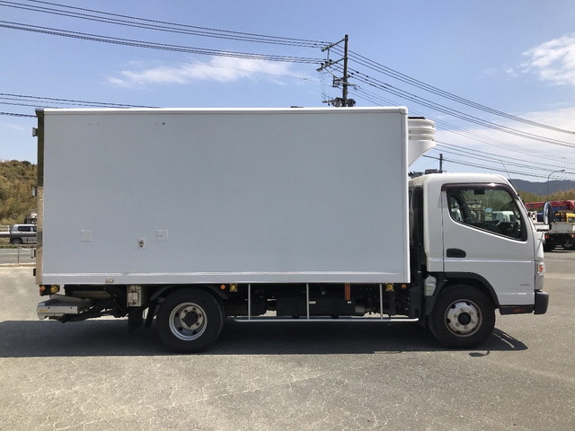 三菱ふそうキャンター冷凍車（冷蔵車）小型（2t・3t）[写真07]