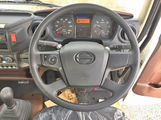 日野レンジャーアームロール中型（4t）[写真37]