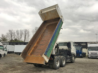 三菱ふそうスーパーグレートダンプ大型（10t）[写真13]