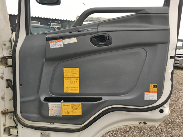 三菱ふそうスーパーグレートダンプ大型（10t）[写真29]