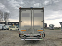 いすゞエルフアルミウイング小型（2t・3t）[写真11]