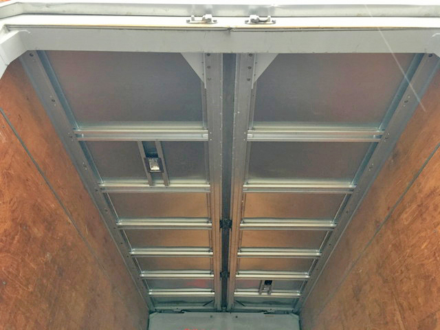 いすゞエルフアルミウイング小型（2t・3t）[写真15]