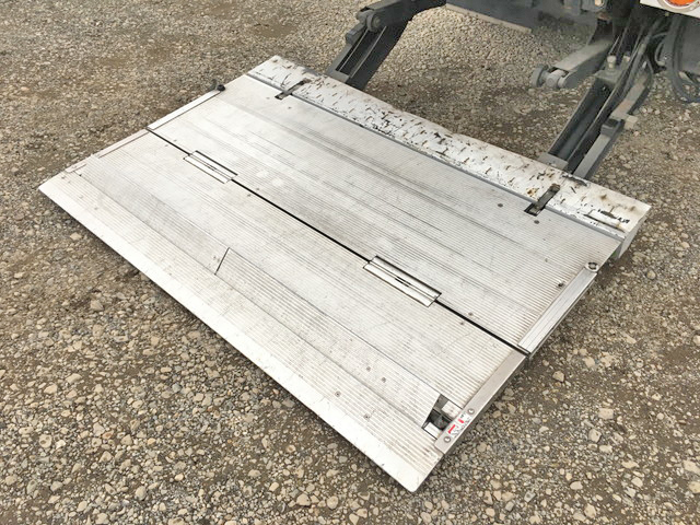 いすゞエルフアルミウイング小型（2t・3t）[写真20]