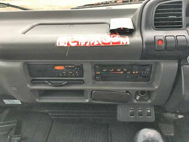 いすゞエルフアルミウイング小型（2t・3t）[写真37]