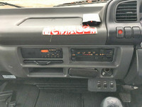 いすゞエルフアルミウイング小型（2t・3t）[写真37]