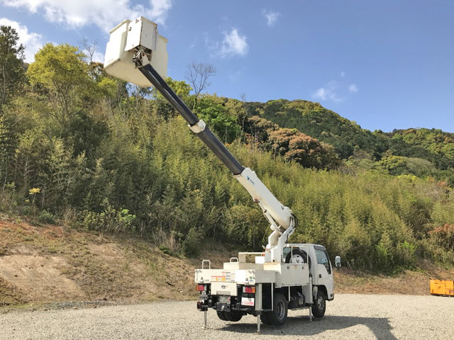 いすゞエルフ高所作業車小型（2t・3t）[写真12]